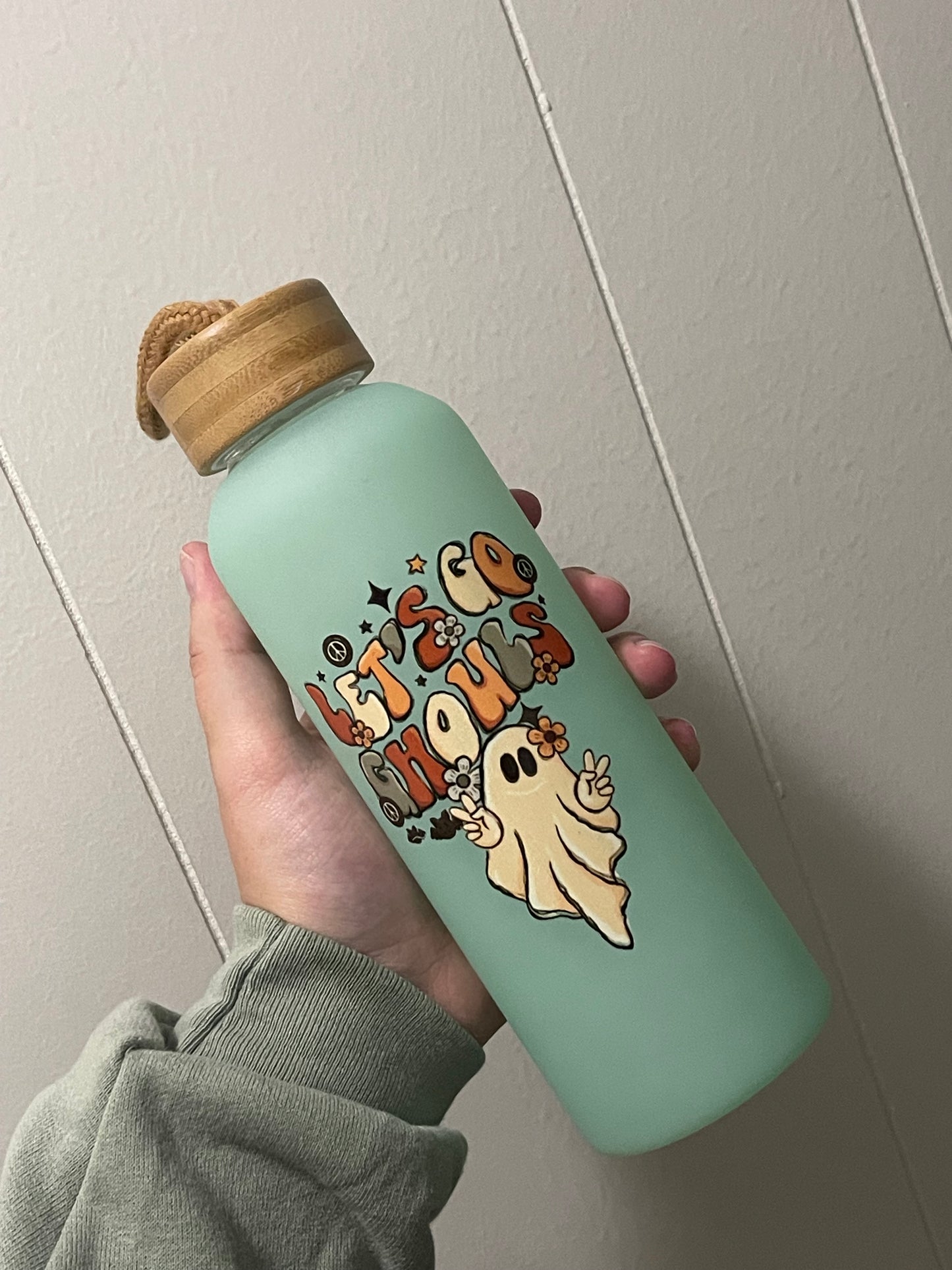 20oz let’s go ghouls- mint