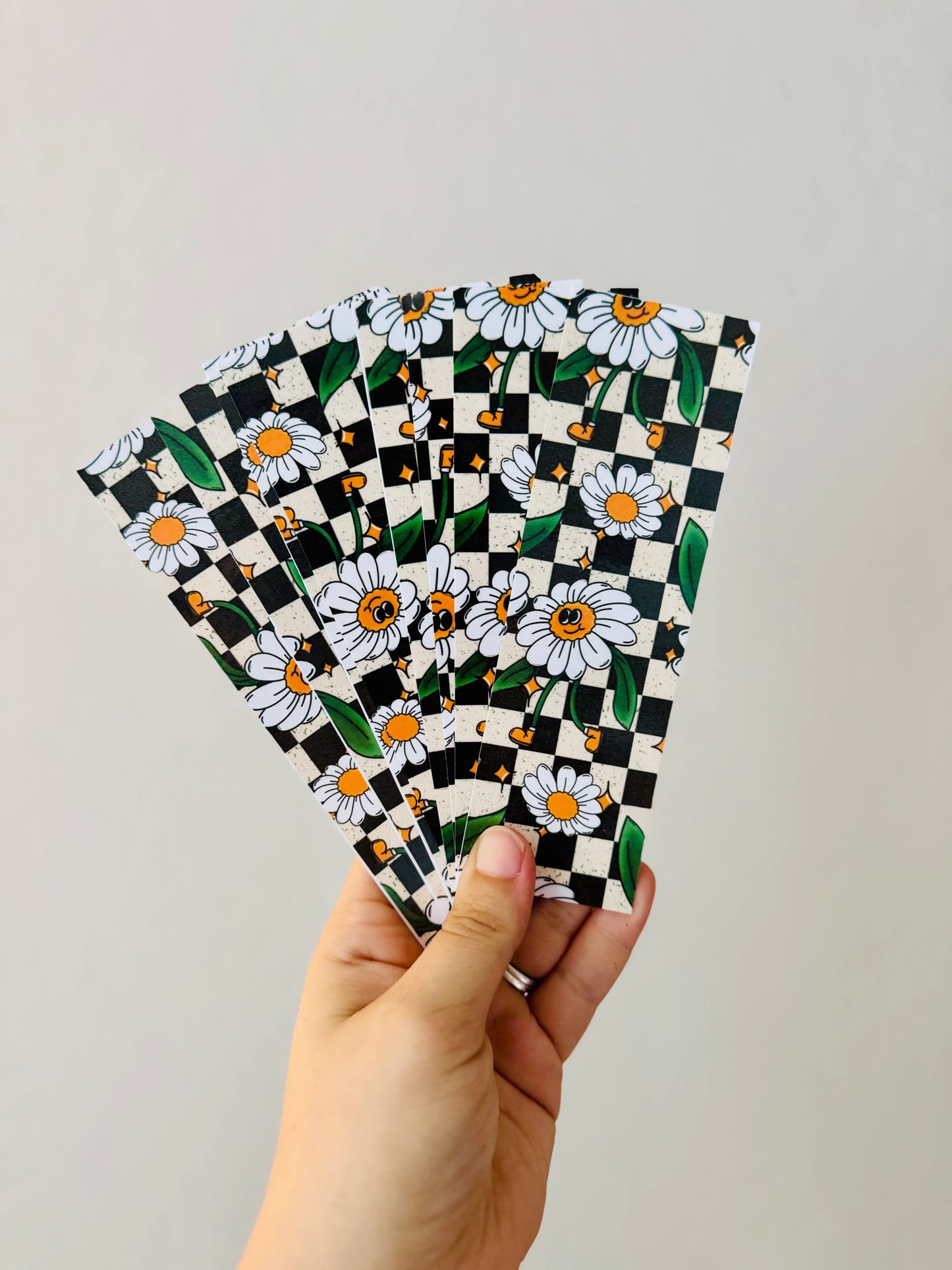 Bookmark- checkered retro flowers